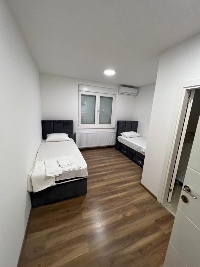 Big House Hotel Pétervárad Kültér fotó
